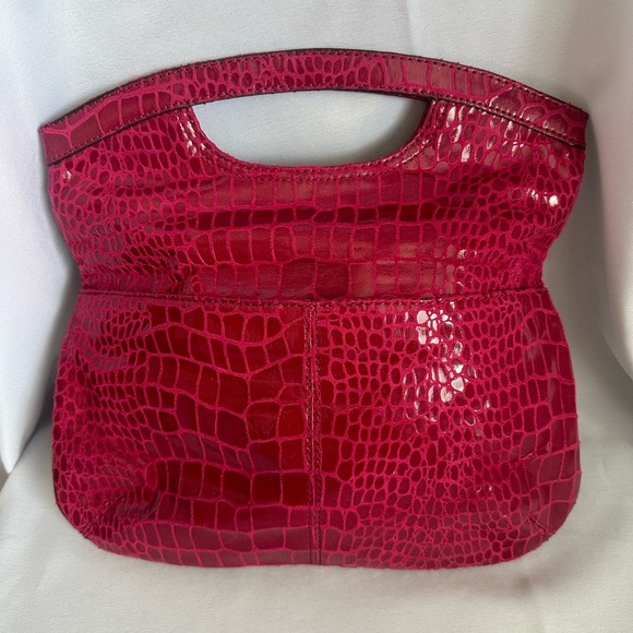 Nine W. beautiful raspberry color, convertible clutch handbag - Picture 3 of 10